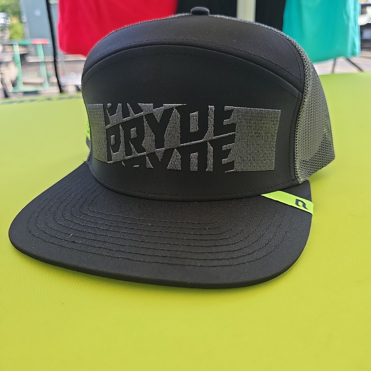 Banded Repeater Cap