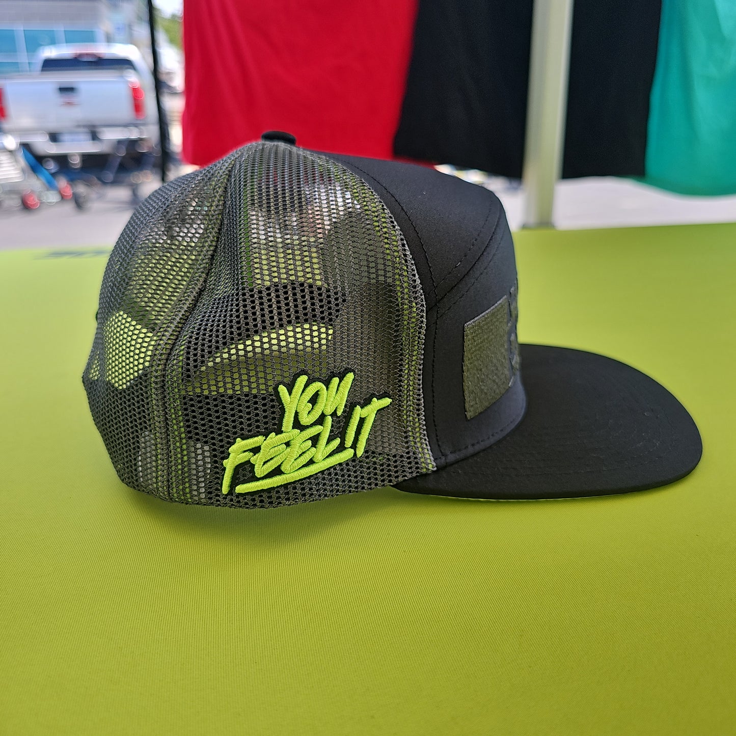 Banded Repeater Cap